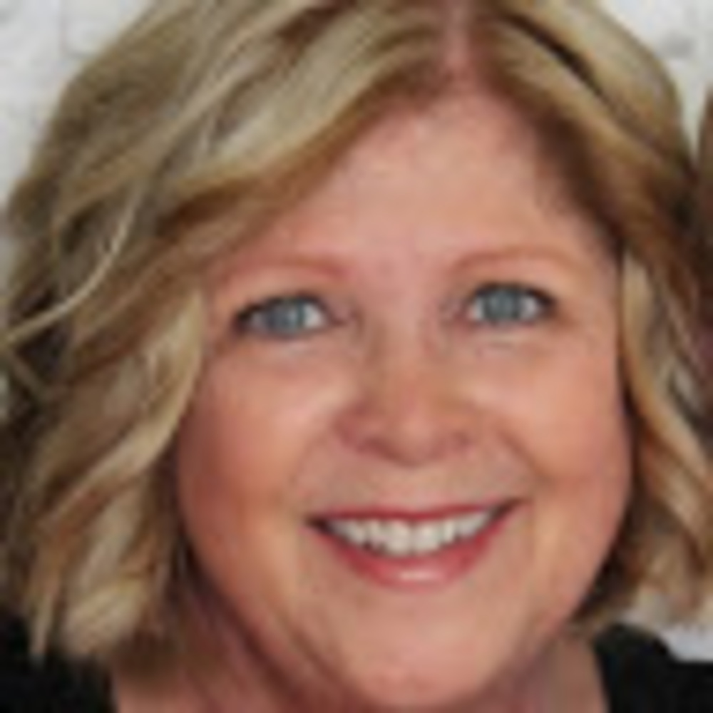 Meet your Posher, Debbie